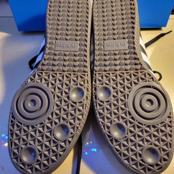 Adidas Samba Black with White Stripes - Picture 2 of 6